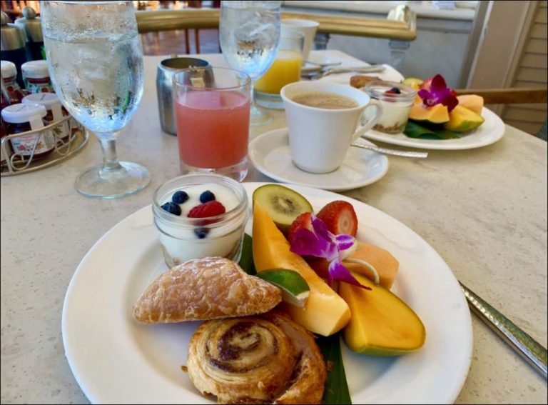 Hilton Breakfast Hours and Menu Prices 2024