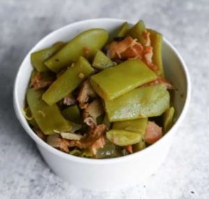 GREEN BEANS WITH BACON