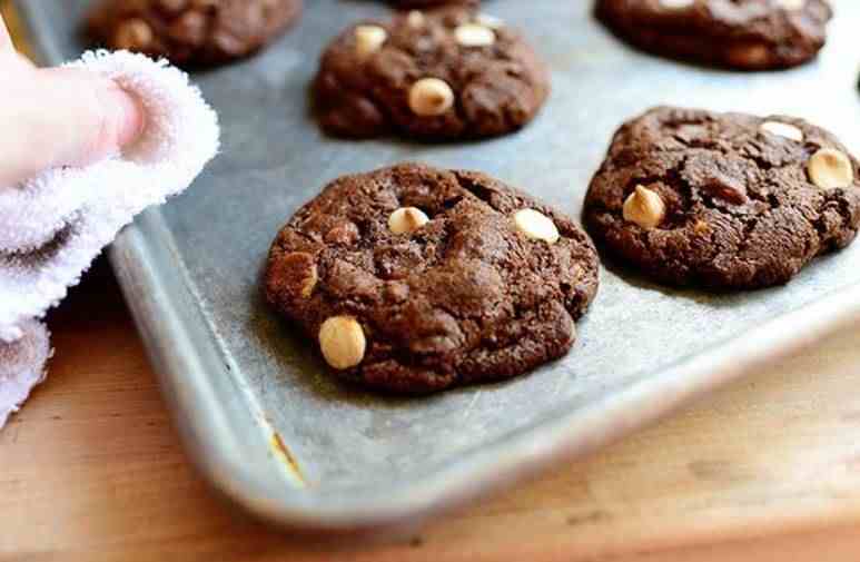 subway double chocolate chip cookies